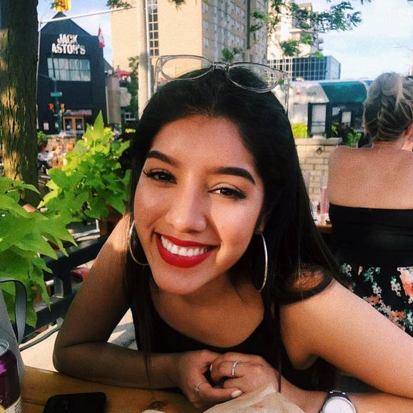 Meet your Posher, Briggite - Picture 1 of 1